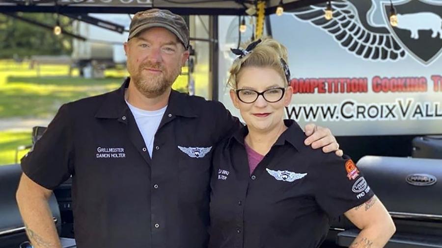 Business owners Lu Holter and Damon Holter boosted export sales at Croix Valley Foods of Hudson after taking the ExporTech™ program through the Manufacturing Outreach Center. 
